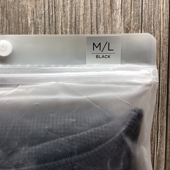 West Loop Winter Fall Long Sleeve Lounge Shirt BLK Women’s Size M/L - Picture 4 of 6